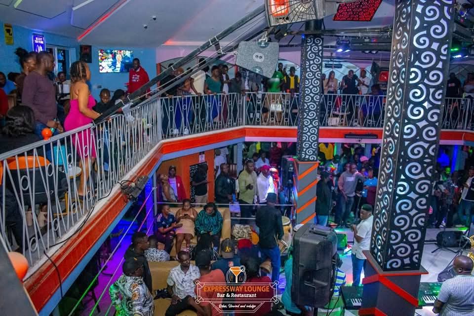lawrencekitema's tweet photo. Expressway Lounge should be your next stop for entertainment! Business is never as usual. #LuoNight was π₯π₯π₯π₯ last night. Prince Indah brought the house to a standstill. Thank you for coming through. Stay tuned for the next line-up. Cheers π₯ https://t.co/E1UwkaCQf6