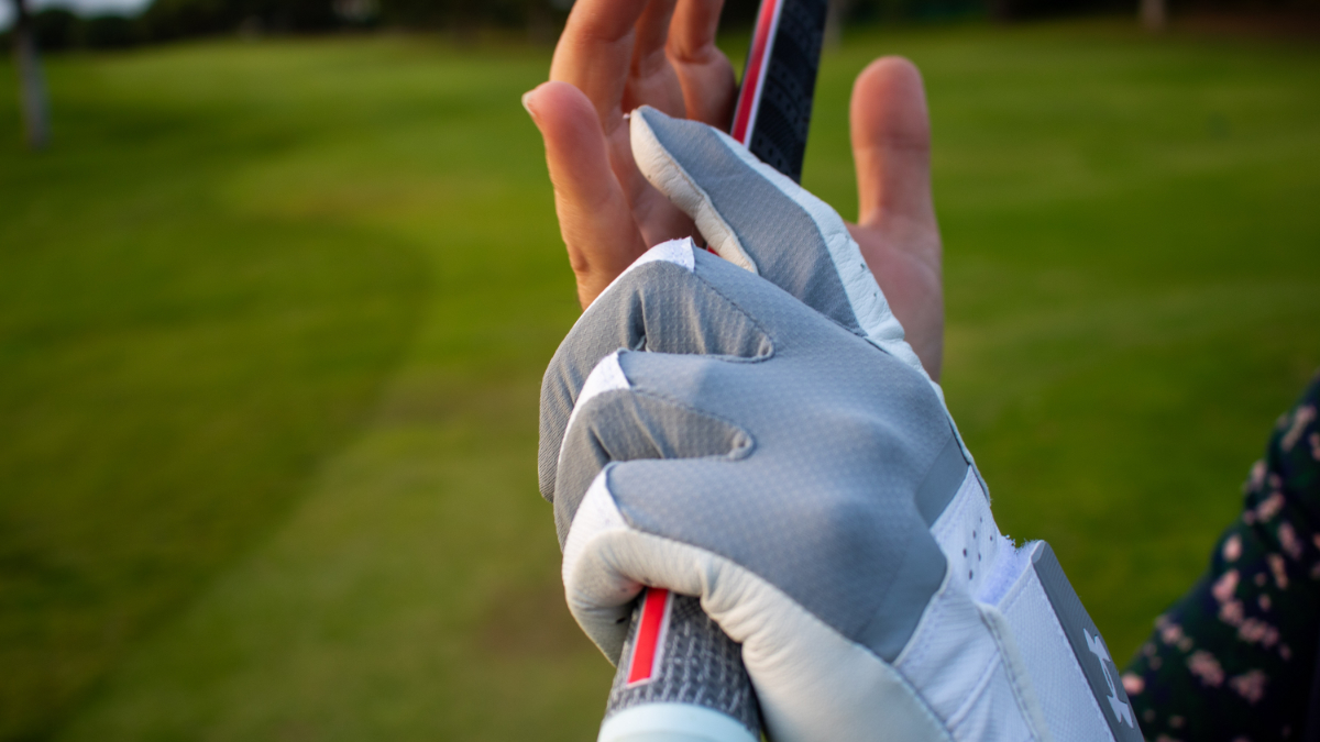 The #GolfPride Align Max grip allows you to have more confidence in your swing, thanks to the raised ridge promoting consistent hand placement every shot! 🏌️

To get your clubs re-gripped today, click the following link 👉 fg1.uk/1837-Q1024636