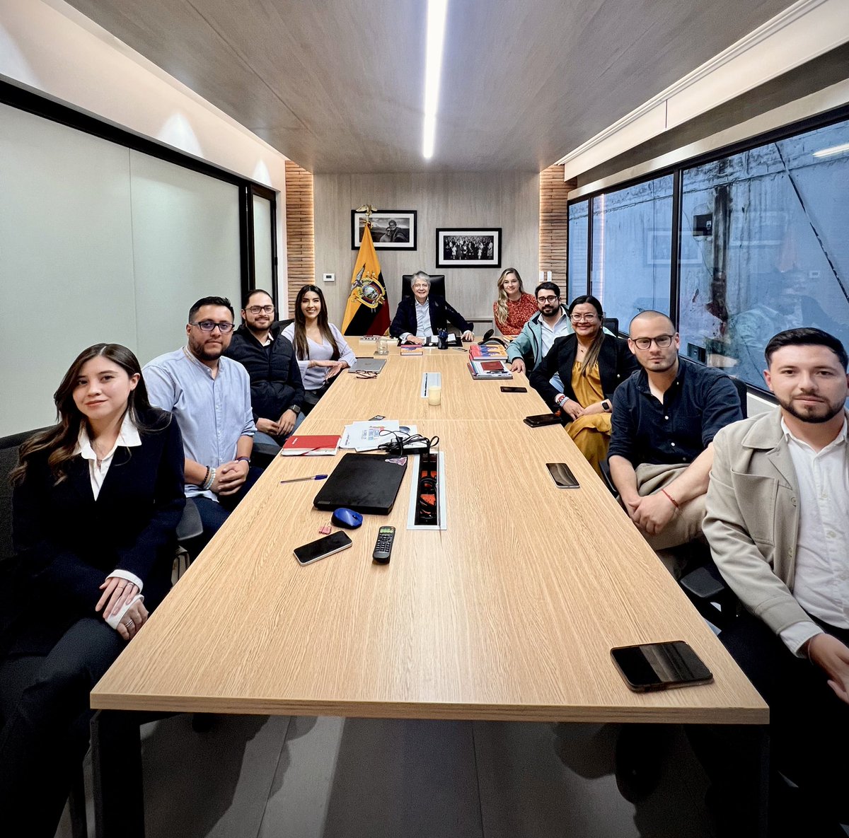 EitelZambranoEc's tweet photo. Hoy más que nunca, reafirmamos nuestro compromiso con quienes creen en este proyecto y en un #Ecuador mejor. 🇪🇨
⠀
Junto al presidente @LassoGuillermo y la Directiva Nacional de @CREOEcuador (@abcorderoc, @juanflores18, @ChavezAngieM, @FMendoza2021, @CamilaClerque, @SebaOchoaV, @SusanaUIO y @frgg555) estamos enfocados en fortalecer nuestras bases  y crear un proyecto con visión de futuro, libertad, transparencia y oportunidades. 
⠀
Todo proceso tiene etapas, y este es un momento de trabajo, escucha y unión. Solo así podremos avanzar hacia algo más grande para el Ecuador.
⠀
Seguimos firmes. 🇪🇨 #SomosCREO21
