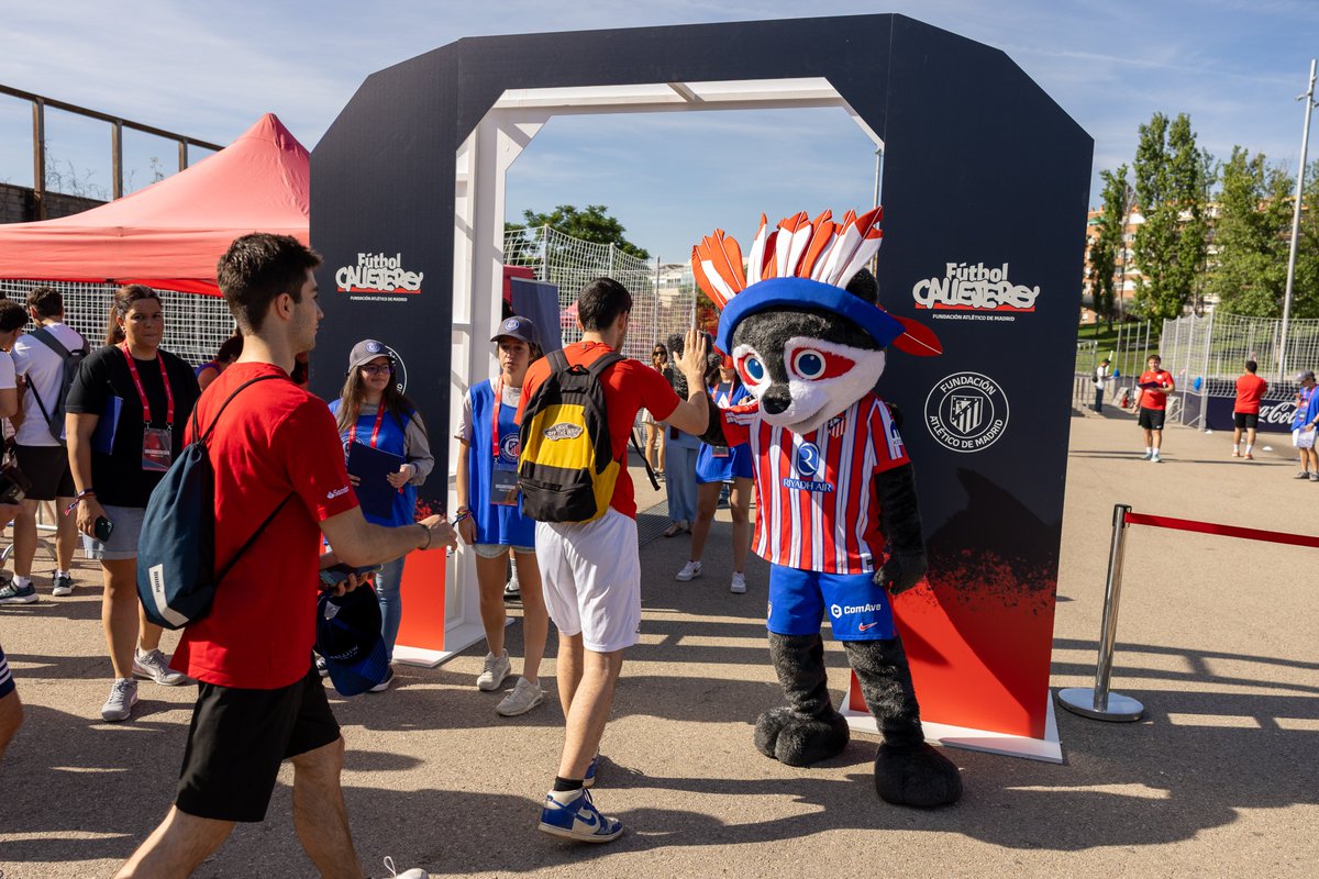 ⚽🥅 Éxito total del Torneo #FútbolCallejero2025, repleto de fútbol vibrante, emoción, compañerismo, deportividad, sorpresas, retos, recompensas, premios y buena música 😃

📰➡ loom.ly/vCSpVuk