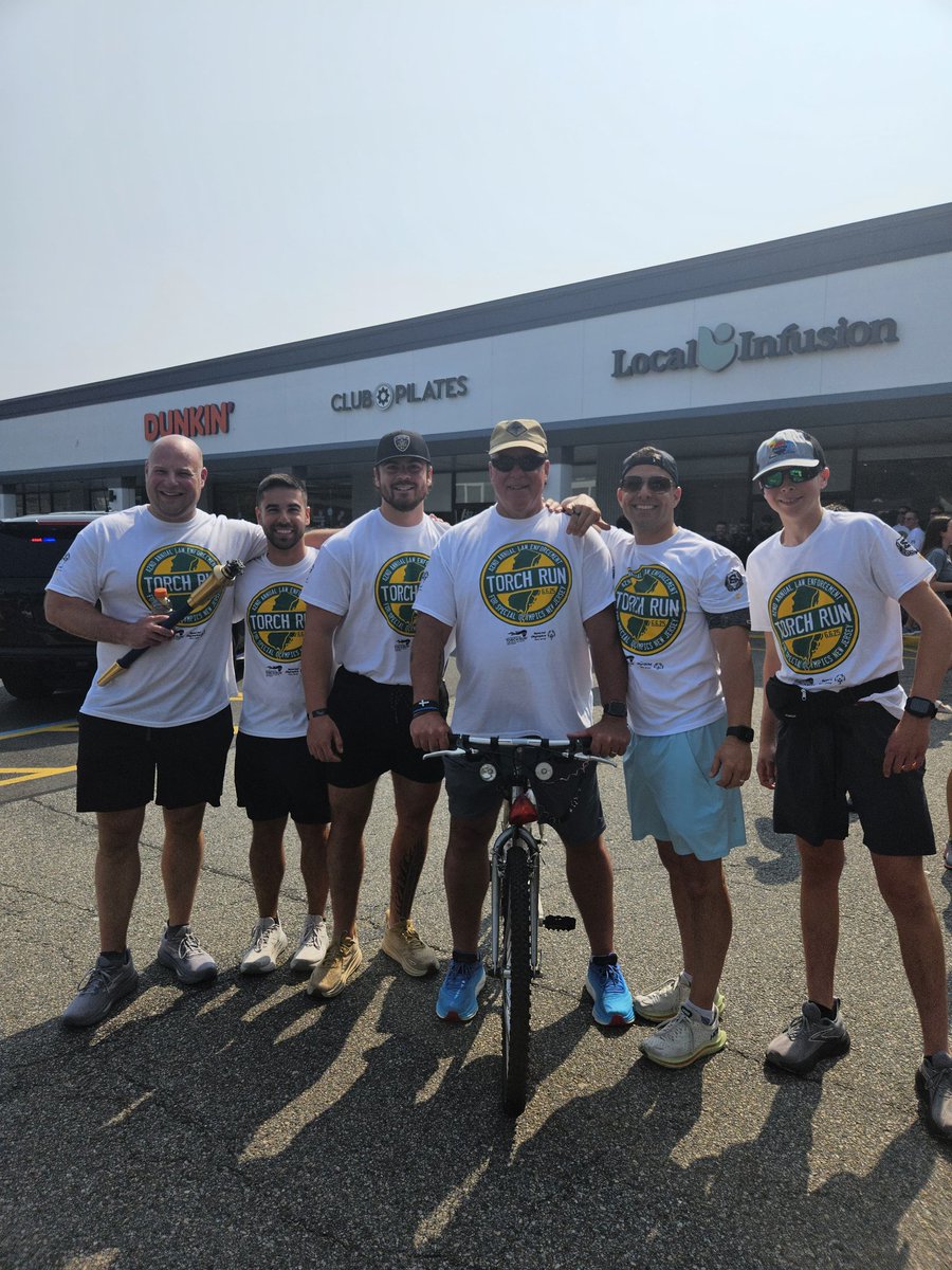 Members of the EPD and local residents had a great time participating in the NJ Special Olympics Torch Run. We want to thank Inserra Shop-Rite Supermarkets for your continued support of this event.
