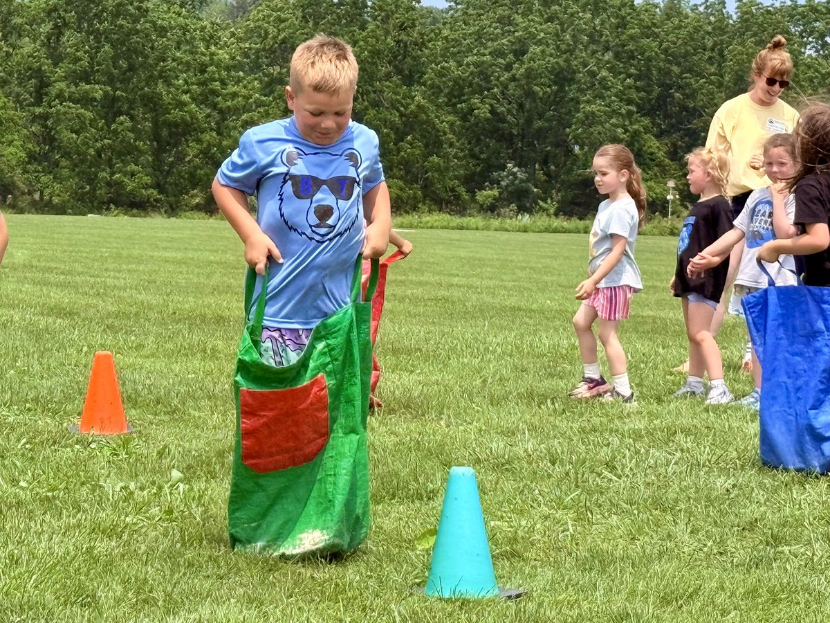 Vicki Krampf tweet media