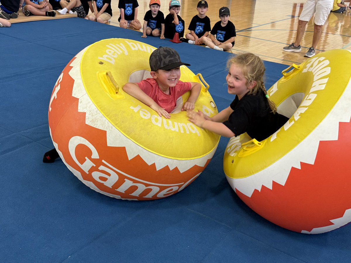 Vicki Krampf tweet media