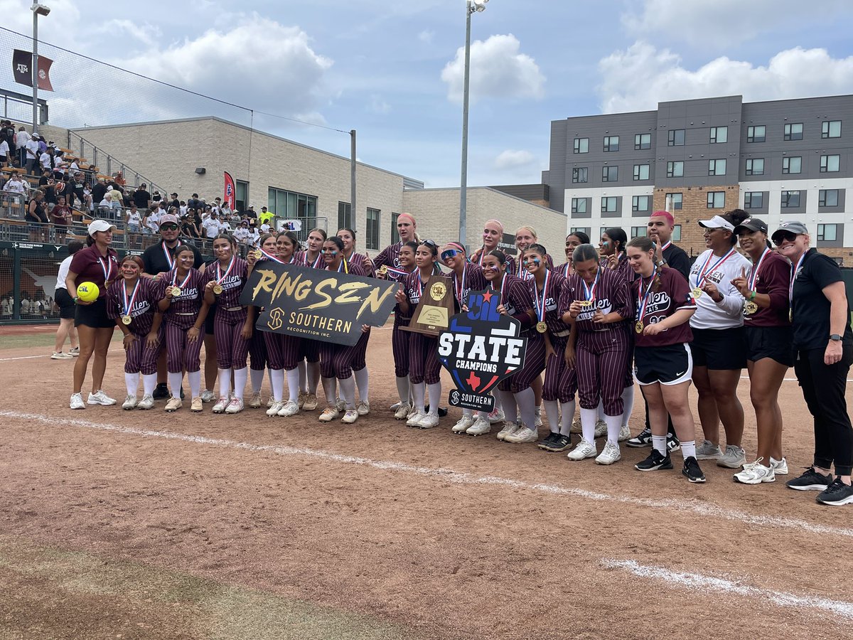 qmartinez's tweet photo. With Calallen’s win in the Class 4A Division I baseball state championship game, the 2024-25 athletic season has wrapped for @CallerSports and the Caller-Times. 

Thank you to all the coaches, athletes, parents and readers for another amazing season in the Coastal Bend. https://t.co/eRiSpWPFiP