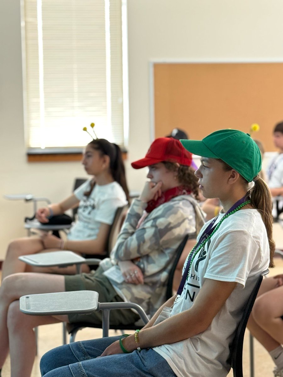 HOBYMichigan's tweet photo. True leaders don’t just lead—they listen, learn, and grow 📚#HOBY #HOBYMI #HOBYMICHIGAN https://t.co/hwmf4YDaC8
