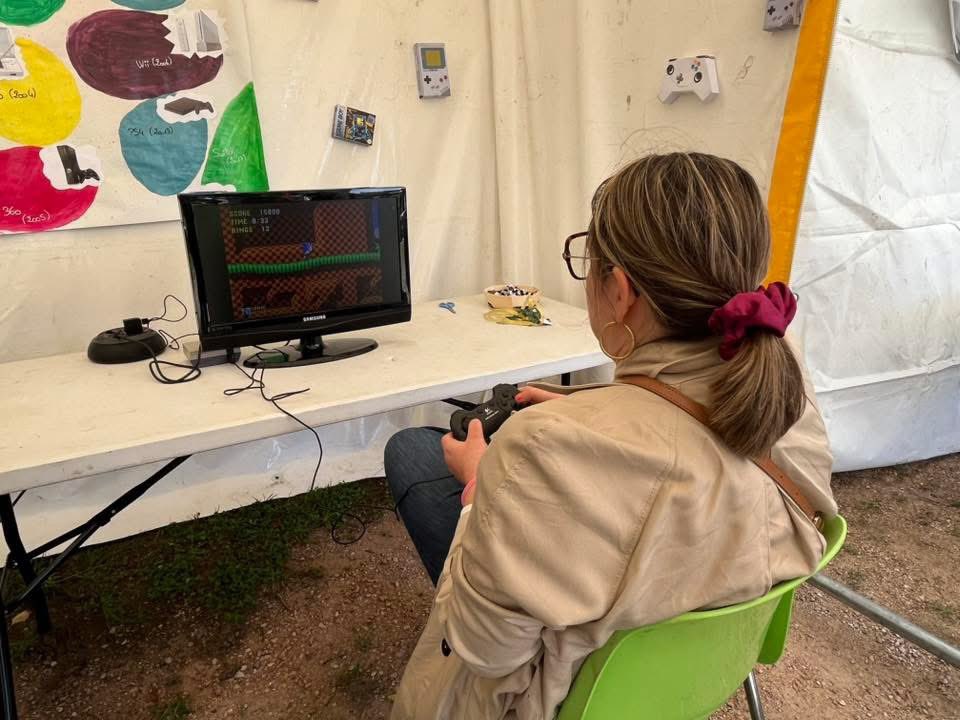 Véronique Pouzadoux (@veropouzadoux) on Twitter photo Traditionnelle Fête des familles avec notre équipe du périscolaire! Bravo et merci!!! #gannat #vivreensemble #jeunesse
Et puis moi aussi je me suis bien amusée 😉🤫 avec <a href="/StphanieCartoux/">Stéphanie Cartoux</a> Traditionnelle Fête des familles avec notre équipe du périscolaire! Bravo et merci!!! #gannat #vivreensemble #jeunesse
Et puis moi aussi je me suis bien amusée 😉🤫 avec <a href="/StphanieCartoux/">Stéphanie Cartoux</a>