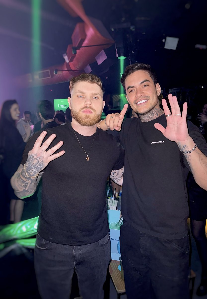 Uma foto e FUCKING 10 MUNDIAIS 🏆 <a href="/linfnx/">Lincoln "fnx" lau</a>