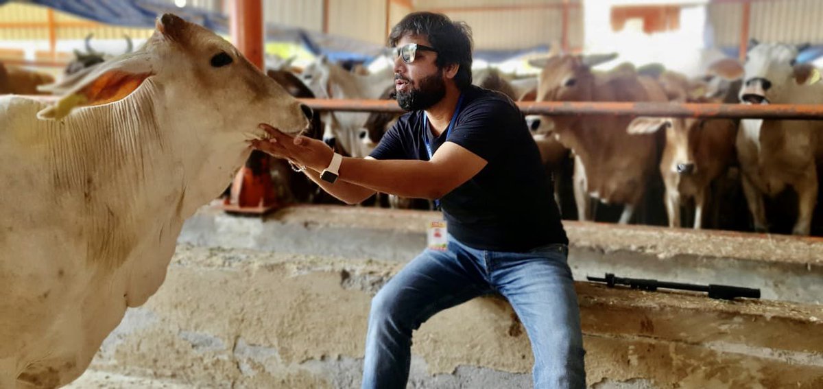 गौ माता को राष्ट्र माता घोषित करो।

और ये काम सिर्फ़ और सिर्फ़ <a href="/narendramodi/">Narendra Modi</a> जी आप ही कर सकते है।

जय गौ माता।🚩

#ArrestAarfaKhanam