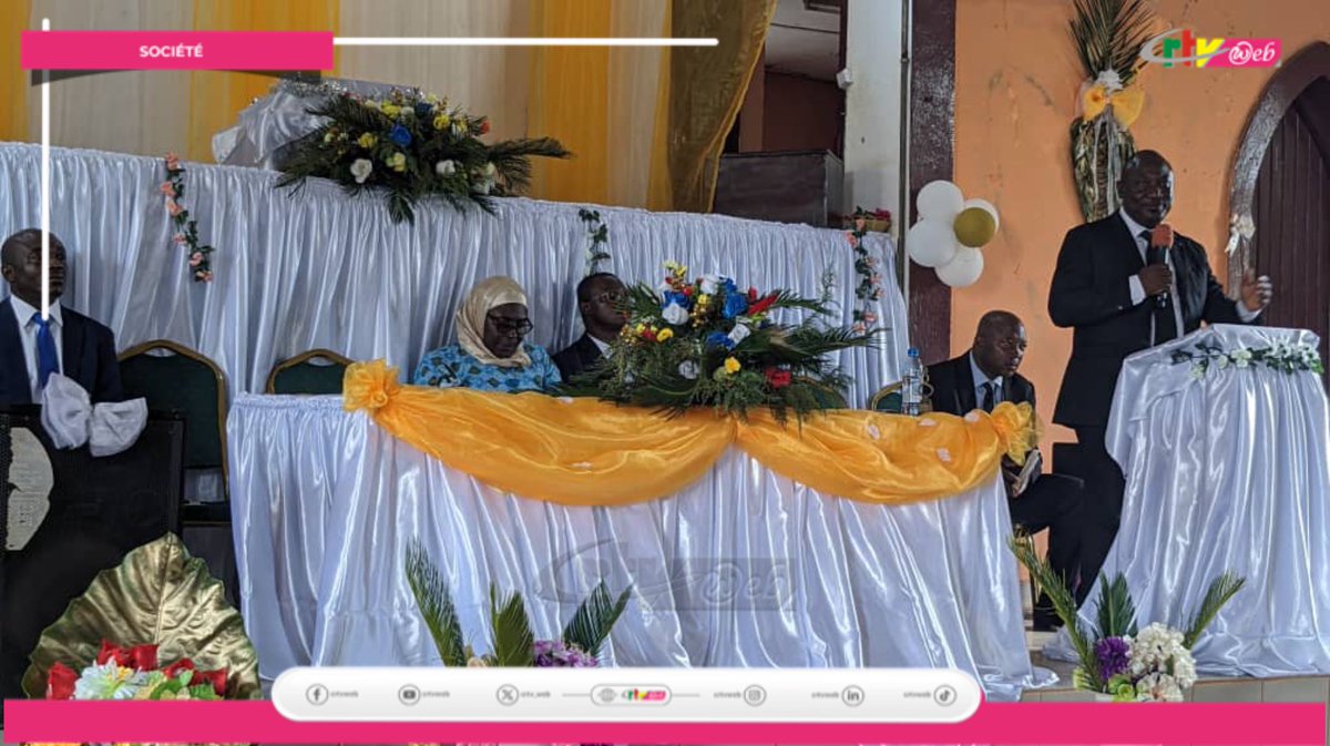 CRTV_web's tweet photo. De nouveaux pasteurs consacrés ce 07 juin à l’Eglise #adventiste du 7e jour, Fédération du Centre et du Sud Cameroun sis à #Avebe par #Sangmelima. Nkoa Mevah Nkoa, Joseph Anong Moutang et Pacôme Morel Eugène Bimogo ont pris l'engagement de servir Dieu, l'église et leurs familles. https://t.co/US2Vc9gWOo