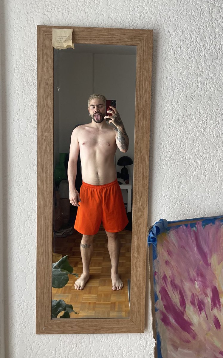 juan4le's tweet photo. 👅🧡 https://t.co/HkZePxaFh8