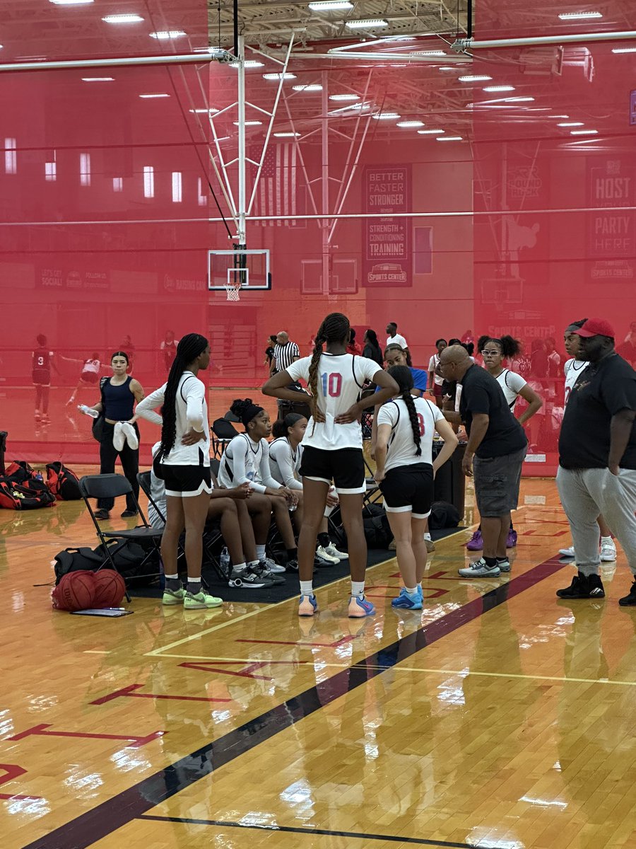 Alamo City Hoops GBB (@ach_gbb) on Twitter photo 🏀The TJ Showcase🏀
Timeout! Game update:
<a href="/atxelitebball/">Austin Elite</a> 39
<a href="/hoopshop_GBR/">Hoop Shop Girls Basketball</a> 28
#ACHGBB <a href="/marcusontape/">Marcus</a> 🏀The TJ Showcase🏀
Timeout! Game update:
<a href="/atxelitebball/">Austin Elite</a> 39
<a href="/hoopshop_GBR/">Hoop Shop Girls Basketball</a> 28
#ACHGBB <a href="/marcusontape/">Marcus</a>