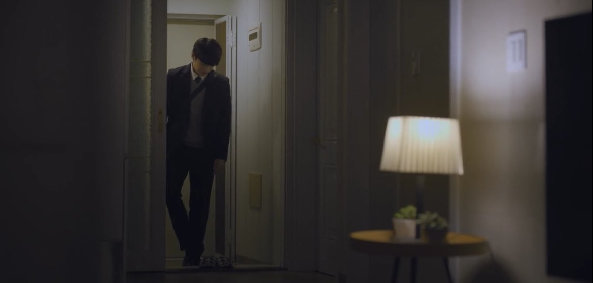 __kdramaland's tweet photo. Is he a sibling of Mirae’s previous coworker that had to quite?

#OurUnwrittenSeoulEp5
#OurUnwrittenSeoul https://t.co/ixRuPIwkA1