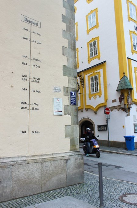 This is a photo of Passau church, a German city on the Austrian border, it lies at the confluence of the Danube, Inn &amp; Ilz rivers.  

Wasserstand means water level &amp; shows the height of previous floods.

I tell you what, climate change in 1501 was devastating.