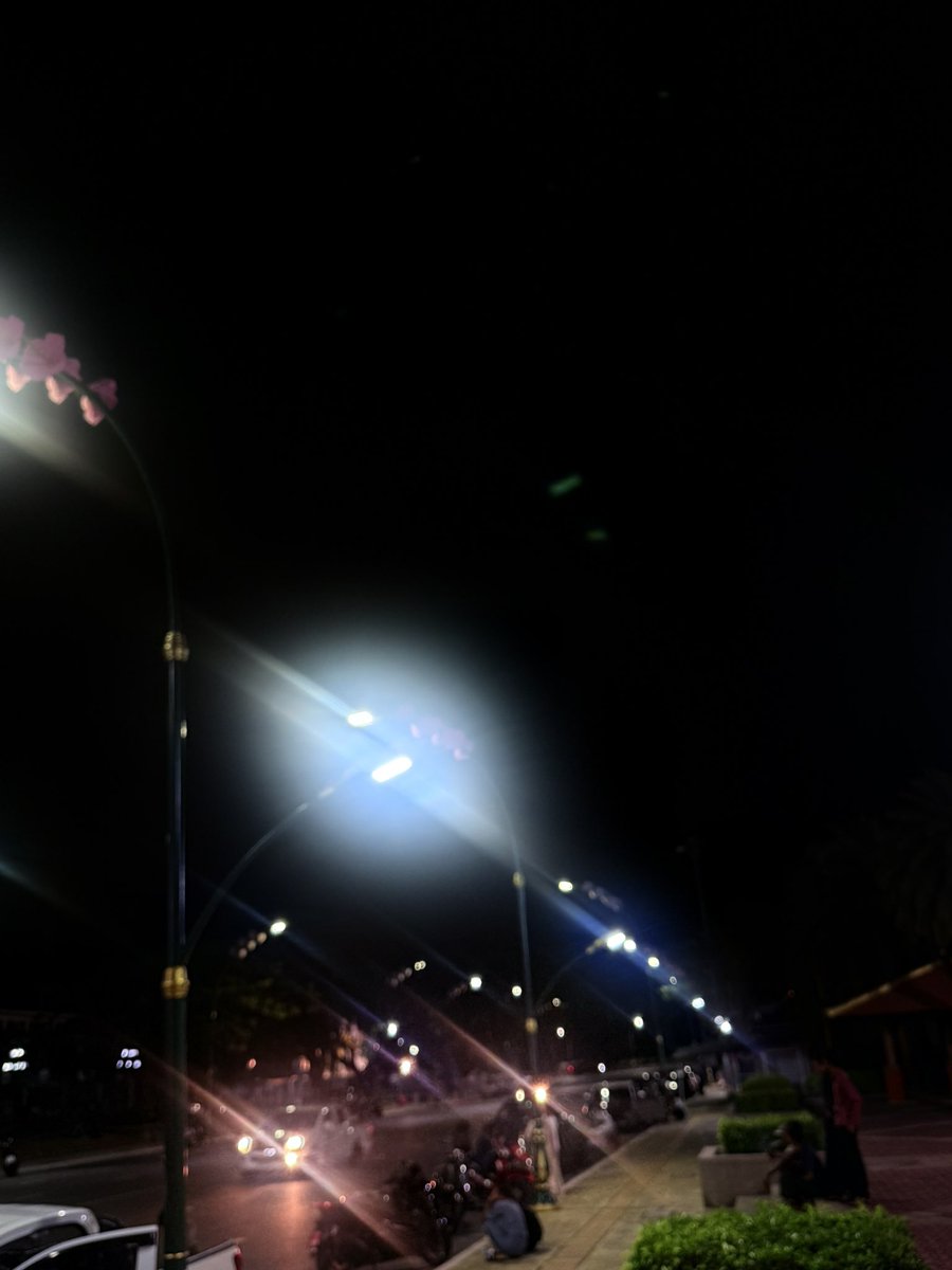 ปัตตานีคนเยอะจัง นัดได้นะค่ะอิอิ💦