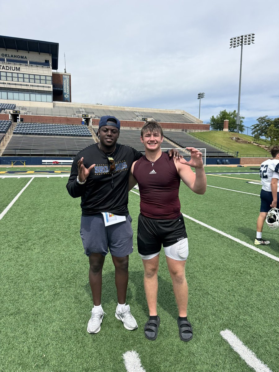 Hunter Collier 2026 (@hunterc3712) on Twitter photo Had a great camp today at UCO. Thank you <a href="/Coach_Swanson1/">Cody Swanson</a> and <a href="/NickWhite1_/">Coach White</a> for coaching me up.
#RollChos
#ThankfulandGrateful Had a great camp today at UCO. Thank you <a href="/Coach_Swanson1/">Cody Swanson</a> and <a href="/NickWhite1_/">Coach White</a> for coaching me up.
#RollChos
#ThankfulandGrateful