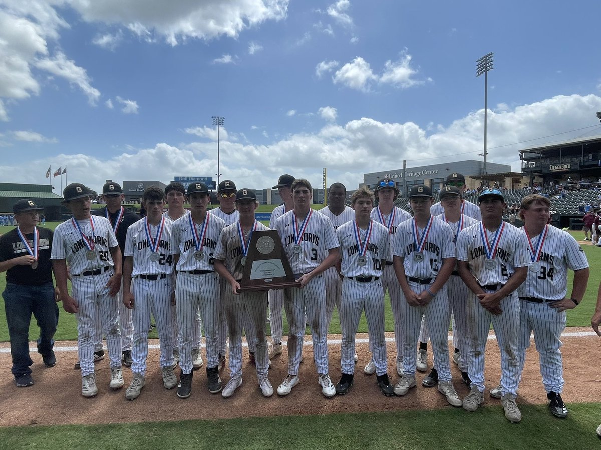 Rey Castillo (@reycastillo361) on Twitter photo Class 1A UIL state championship
Final: Fayetteville 4, Gordon 2.
*Longhorns magical season comes to a close. <a href="/ByAndyMcCulloch/">Andrew McCulloch</a> Class 1A UIL state championship
Final: Fayetteville 4, Gordon 2.
*Longhorns magical season comes to a close. <a href="/ByAndyMcCulloch/">Andrew McCulloch</a>