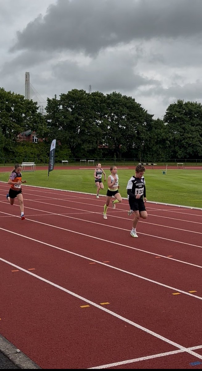 mackie_j's tweet photo. 200m PB https://t.co/Bq3FxNHOIU