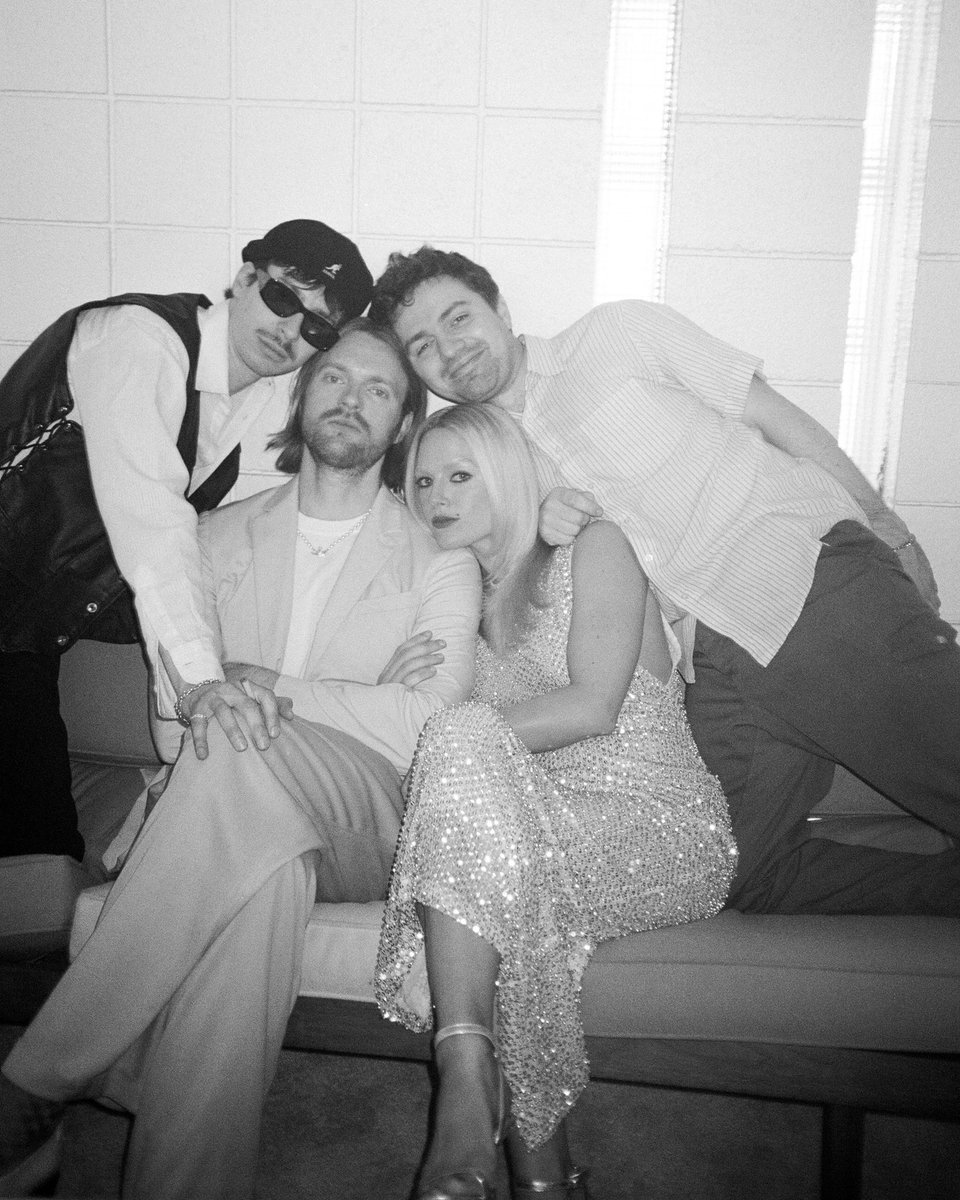 ashemusic's tweet image. Few things in my life have made as much sense as Finneas and me starting @TheFavorsBand. I’ve woken up giddy the last 18 months, impatiently waiting to share this music with you. Our very first single “The Little Mess You Made” is out now 🖤🖤🖤🖤 I hope it finds a lasting place…