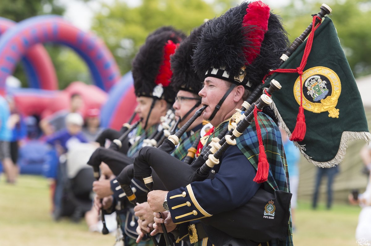 BCHighlandGames's tweet photo. One of the region’s favourite performance pipe bands, the @DPPB (Delta Police Pipe Band) is back at ScotFestBC this year after a nine-year hiatus. They’ve been playing since 1971, travelling the world performing and keeping piping tradition alive. Check them out June 21! https://t.co/gw9ImLVl34