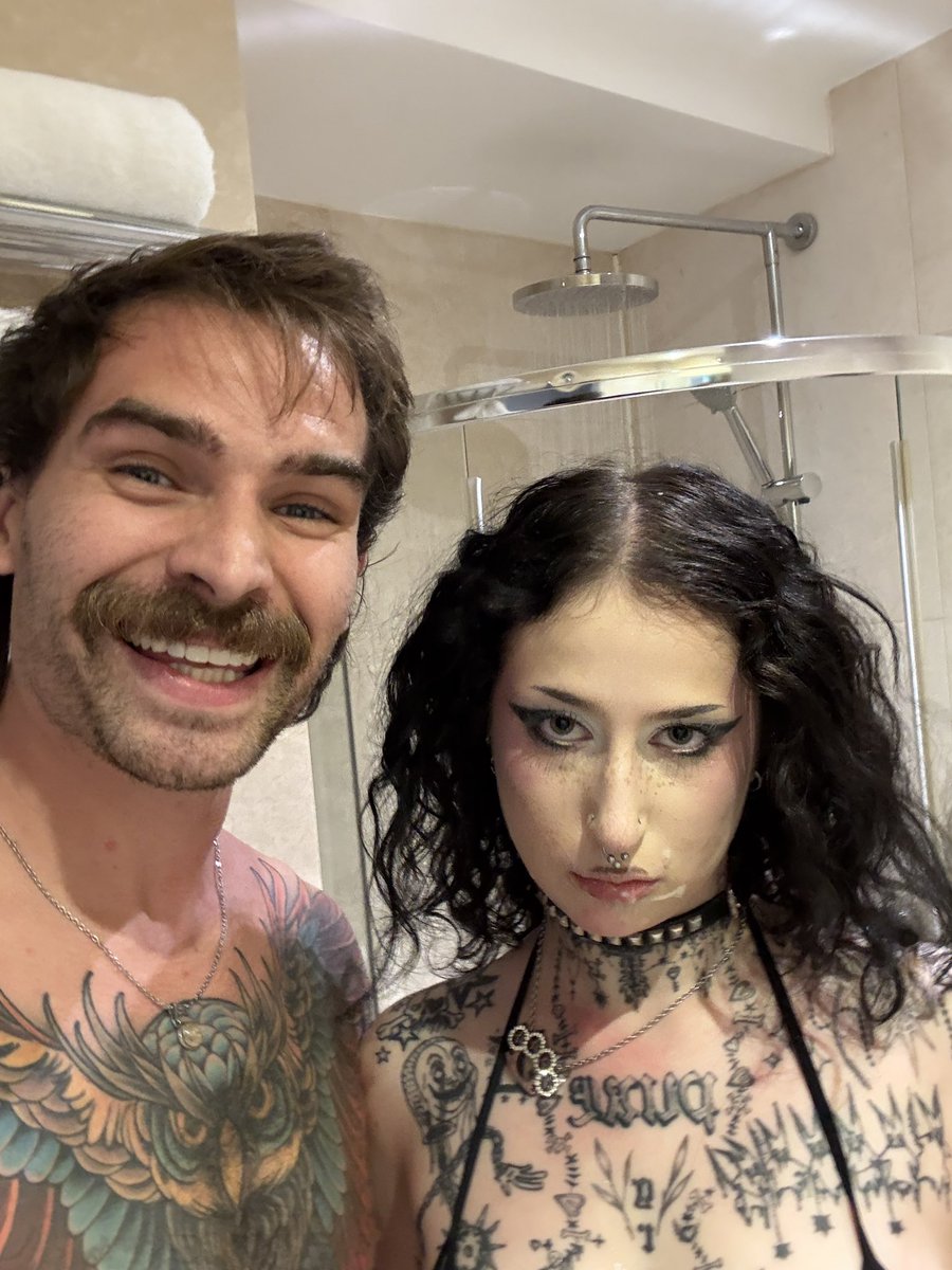 omg guys <a href="/FleshMechanic19/">TheFleshMechanic👨🏻‍🔧</a> made my dreams come true today