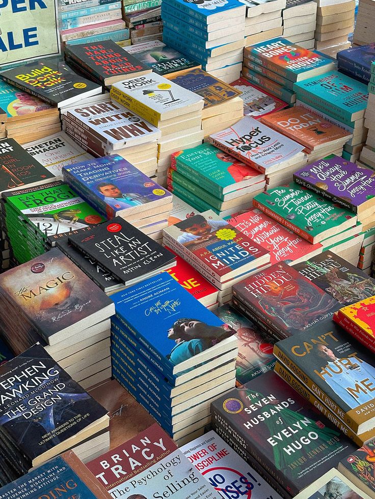 Los libros no son un gasto.

Son una inversión.

Pero si todavía te cuesta aflojar el bolsillo...

Aquí tienes 10 sitios webs para leer y/o descargar libros gratis: