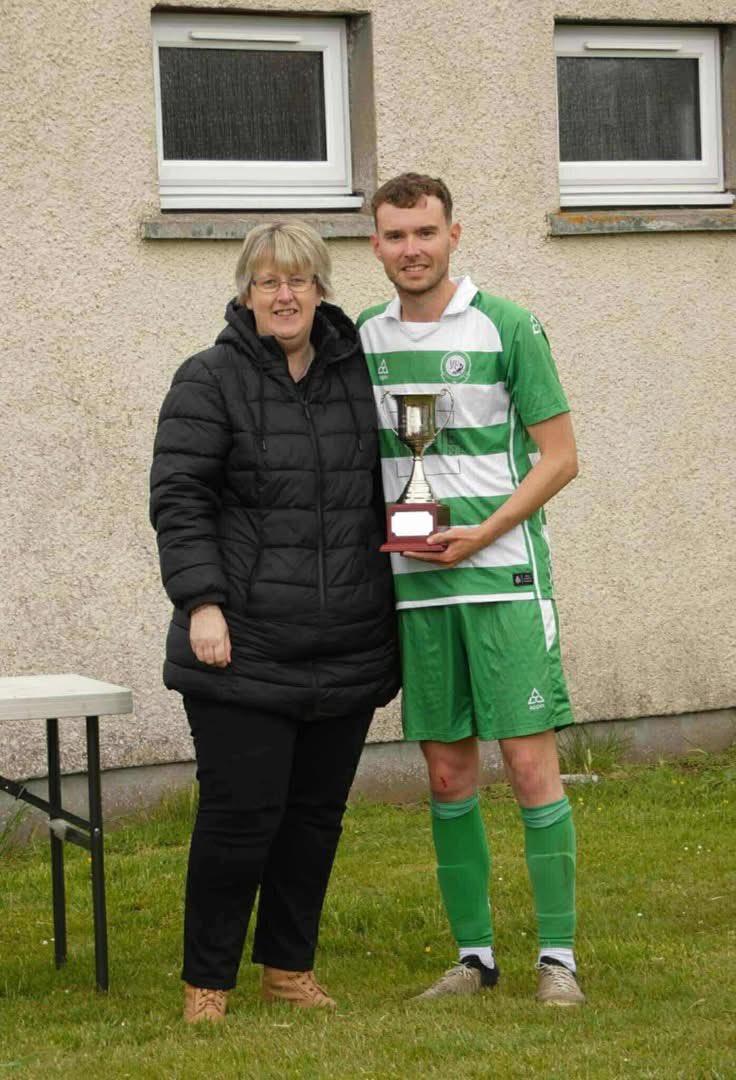 Helmsdale United 1-0 Brora Wanderers 

A win and a clean sheet at home to Wandies today in a hard fought game. Our goal came from the captain, Ally MacRae.

A win today also means we retain the George Cormack Memorial Trophy. Thanks to Annie Cormack for presenting the trophy 💚
