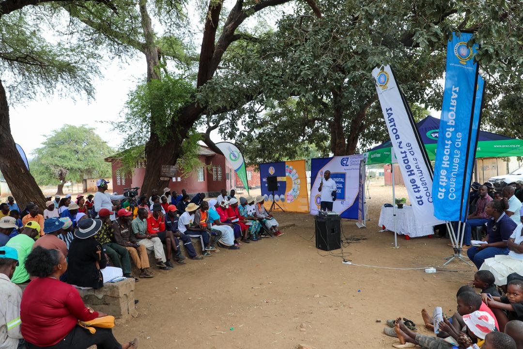 The Reserve Bank was in Muzarabani today for a consumer and community engagement outreach program focused on digital financial services. During the event, we engaged with the public and shared insights on various aspects of digital financial services. Key topics included:

*The
