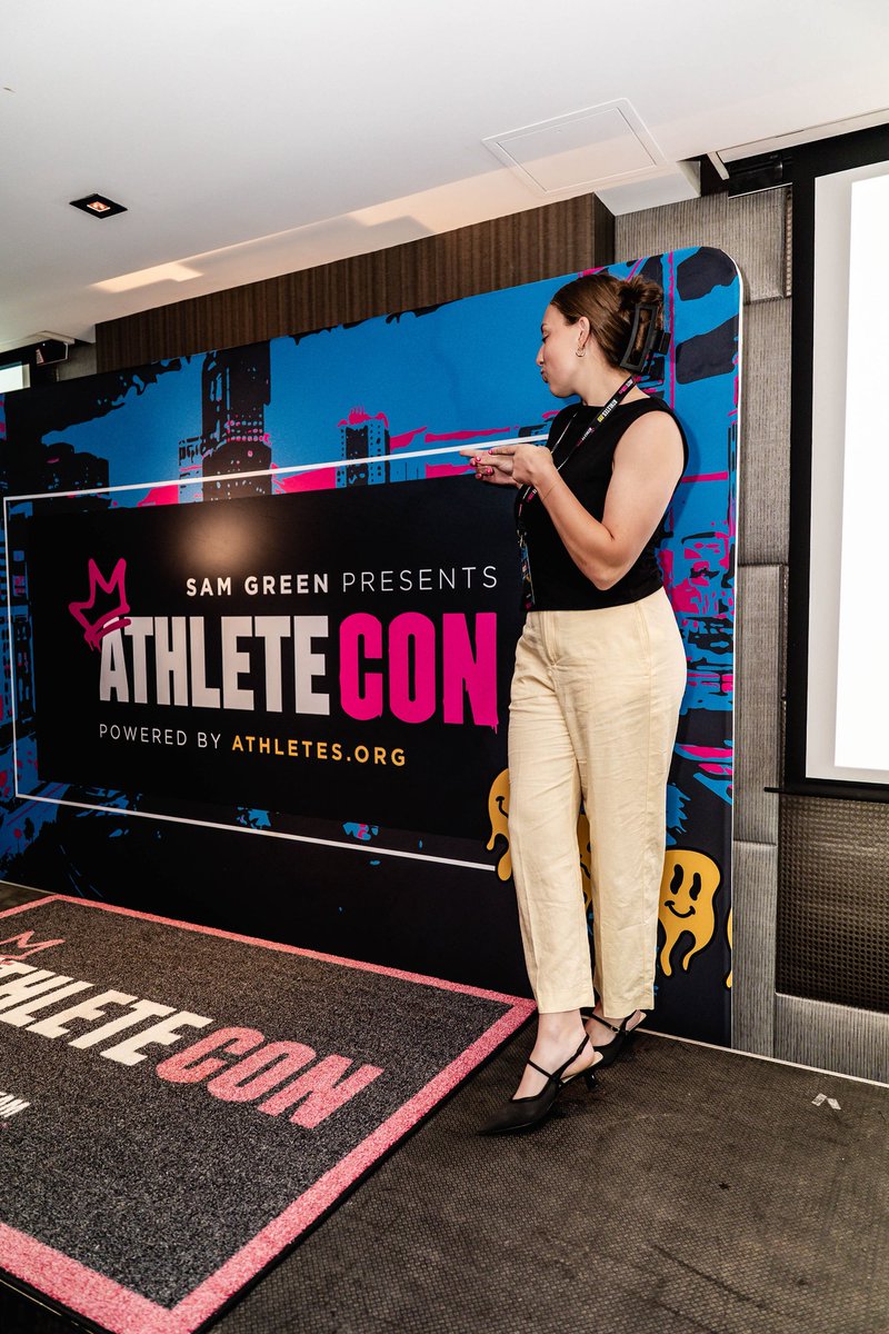 hannahgreer014's tweet photo. I got the incredible opportunity to attend AthleteCon 2.0 presented by @sambgreen! 

Thank you to @MSU_Athletics for allowing me to attend and learn so much from this convention in CLT😊

To the young softballers out there— post your softball content! NIL could change your life! https://t.co/9V2OXpE2rW