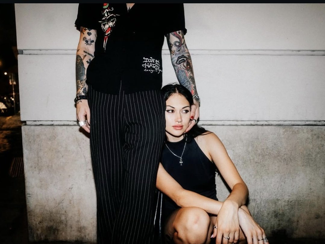 this photo is so CUNT.