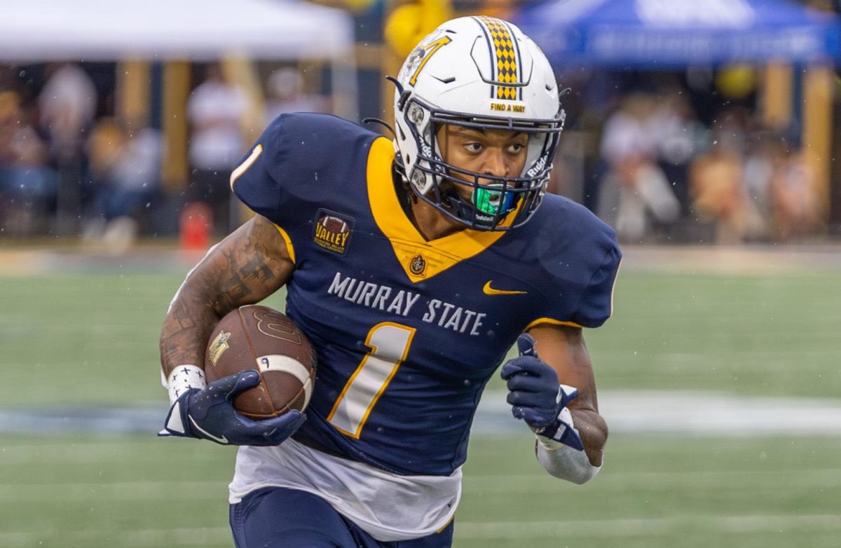 After a great camp and great conversation with <a href="/WrightJody/">Jody Wright</a> I’m blessed to receive my first d1 offer from Murray State!!!! <a href="/On3Recruits/">Follow @Rivals</a> <a href="/LORNElite400_WA/">LanceO's Recruiting Network Elite400</a> <a href="/247recruiting/">247Sports Recruiting</a> <a href="/CoachCamWeeks/">Coach Cam</a> <a href="/NH_004/">Najeem Hosein</a> <a href="/coachJWilliams6/">JD Williams</a> <a href="/CoachNWilliams9/">Coach Nick Williams</a> 

#agtg🙏🏽
#GoRacers🏇