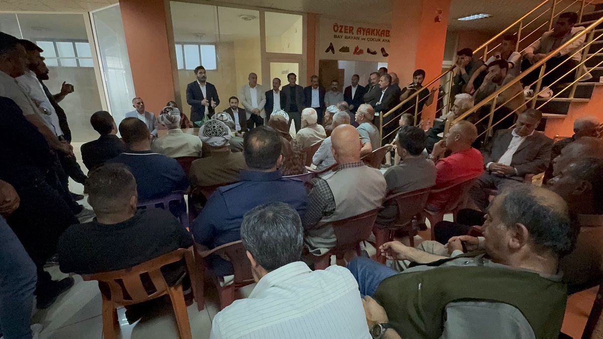 Îro me Cejna Qurbanê rêxistina Şemzînan a Dem’ê li gel gelê xwe pîroz kir. Ji bo rojên geş û demokrasîyek wekhevî emê cejnên azad pîroz bikeyn. Em serida cejna gelê kurd û hemû gelên bawermend bi dil û can pîroz dikeyn. Serkevtin