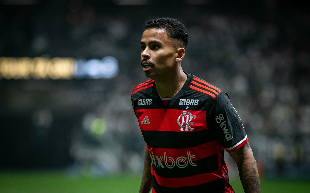 Central do Galo (@centraldocam) on Twitter photo ⚠️ O Galo procurou os agentes do volante Allan e conversou com o Flamengo sobre a possibilidade de sua liberação.
O clube carioca, no entanto, tem dificultado a negociação.
🗞️ <a href="/hevertonfutebol/">Heverton Guimarães</a>
📸 Fernando Moreno/AGIF ⚠️ O Galo procurou os agentes do volante Allan e conversou com o Flamengo sobre a possibilidade de sua liberação.
O clube carioca, no entanto, tem dificultado a negociação.
🗞️ <a href="/hevertonfutebol/">Heverton Guimarães</a>
📸 Fernando Moreno/AGIF