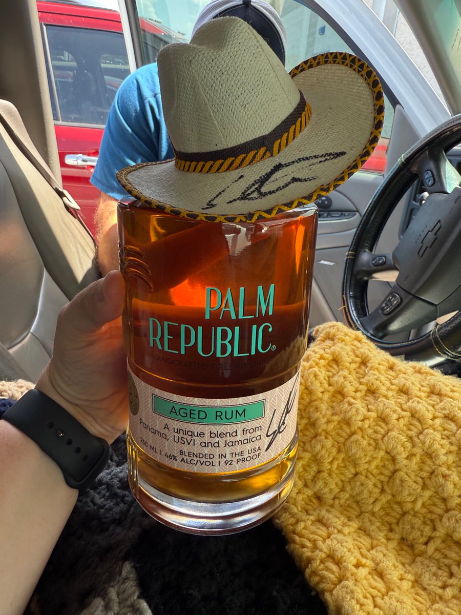 Happy Anniversary to me! It’s gonna be hard for my husband to top this one!! #palmrepublicrum