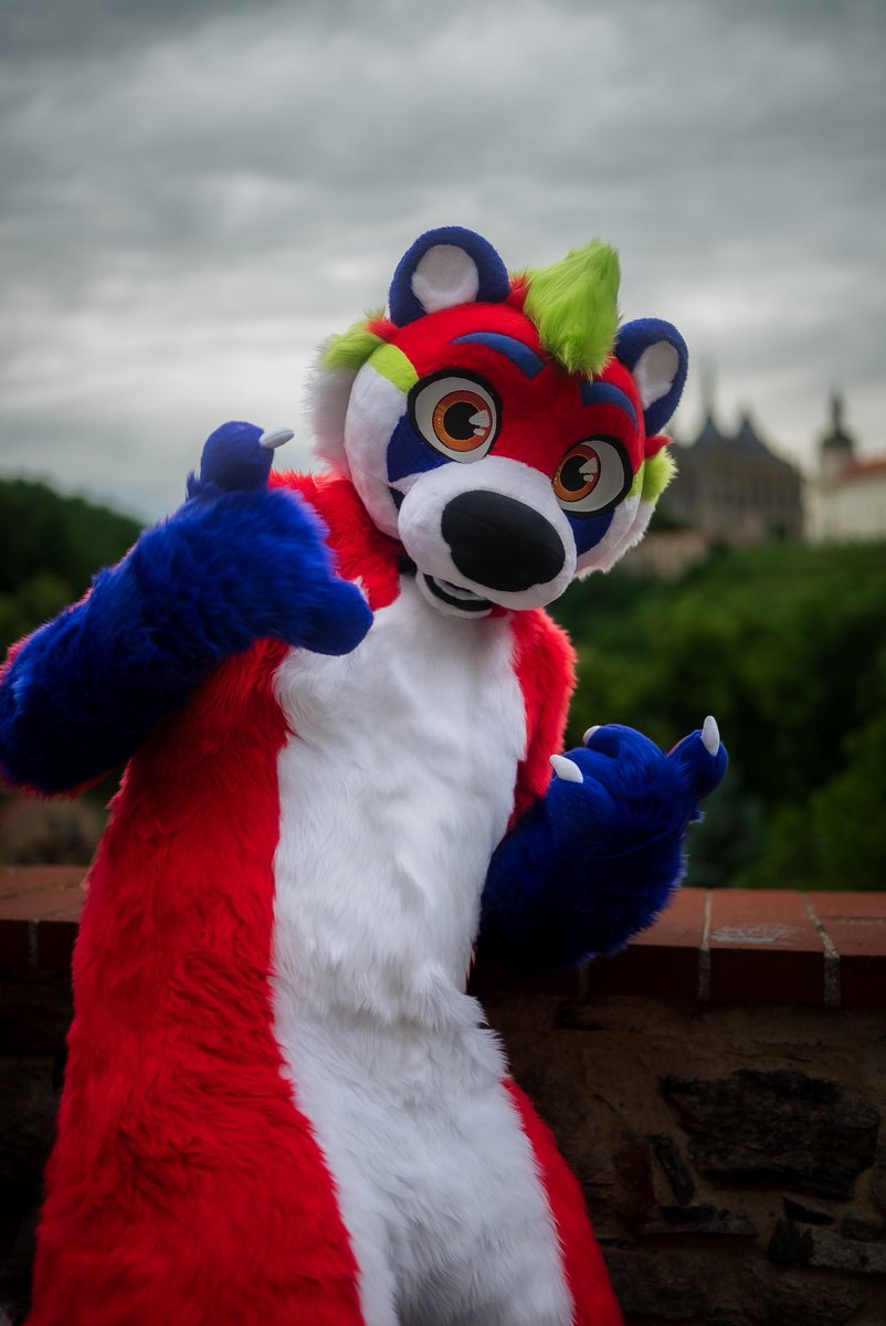 My good friend Axel,did a great job with theese photos of this unit Bean again in Kutná Hora. 🦦❤️