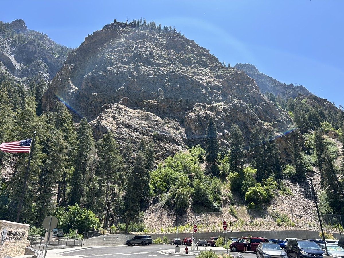 coach_schulze's tweet photo. 🇺🇸National Parks Tour 2025🇺🇸 
Day 8 - Stop #3 Timpanogos Cave NM
#visitAmerica #summer2025 https://t.co/3y7LjMW9PX