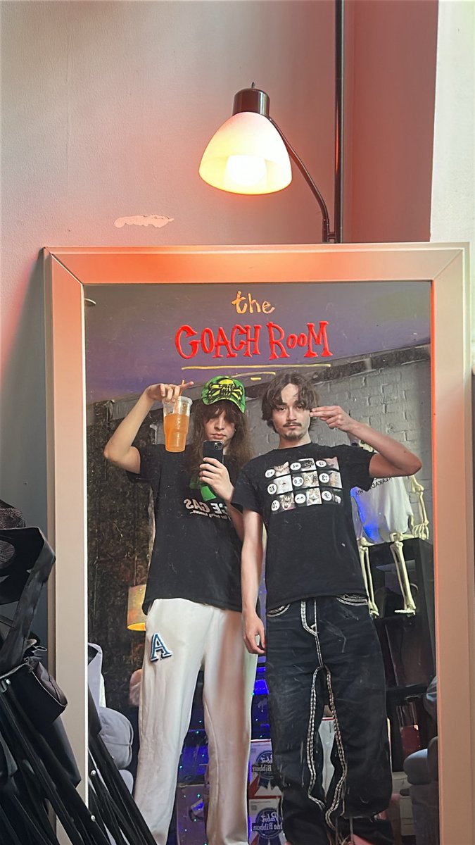 h gang members at the coach room philly tonight 🫶🎉