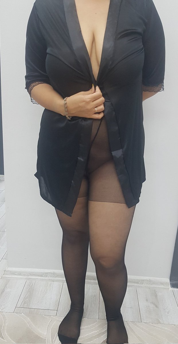 Fahişe orospu karım Yağmur  güçlü olgun sikiciler beni kocamın önünde mutlu eder mi diyor  varmı sağlam erkek <a href="/pasifefe35/">Pasif Efe & Karım Yağmur</a>