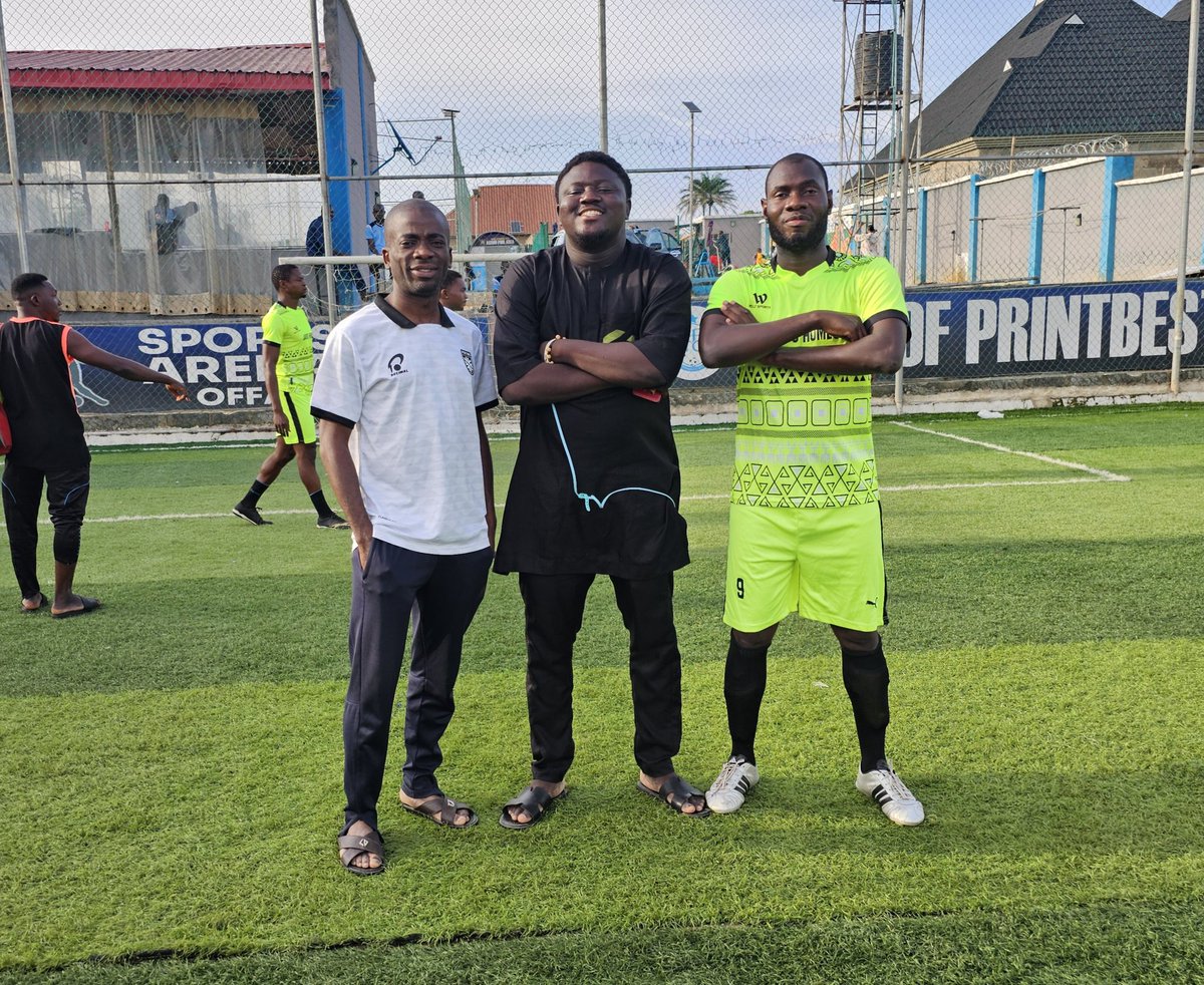 musbauceo's tweet image. My guy @Nsukka_okpa is really having fun in Offa. This night, he had a tour of Olofa's Palace. Also, visited Pinnacle Resort, Igbona. He had visited the first Community Secondary School in Northern Nigeria, OGS

Yesterday, he was at Printbest Head Office. Cc @SirJarus #VisitOffa