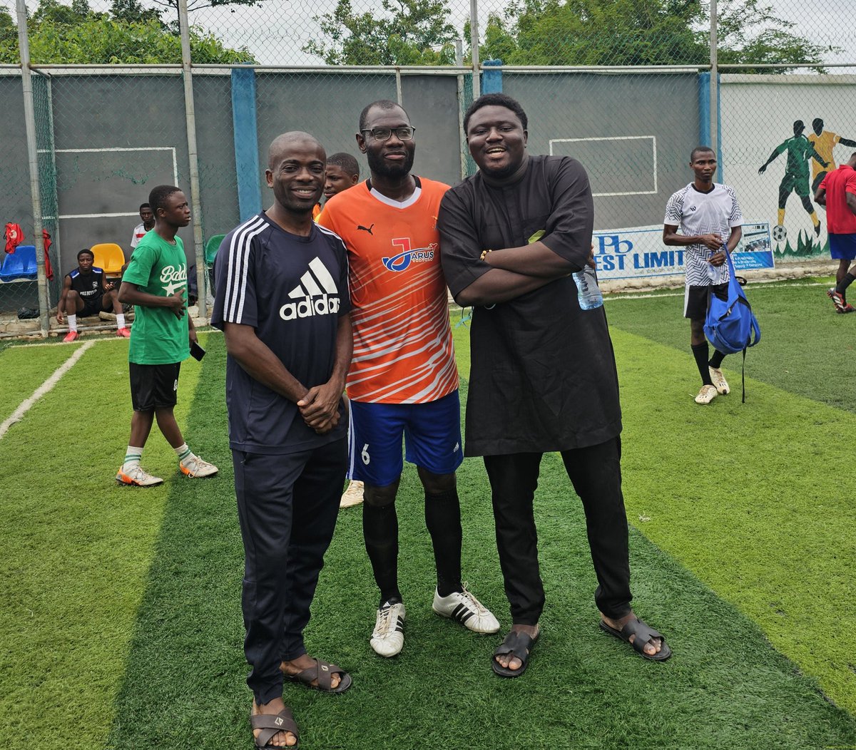 musbauceo's tweet image. My guy @Nsukka_okpa is really having fun in Offa. This night, he had a tour of Olofa's Palace. Also, visited Pinnacle Resort, Igbona. He had visited the first Community Secondary School in Northern Nigeria, OGS

Yesterday, he was at Printbest Head Office. Cc @SirJarus #VisitOffa