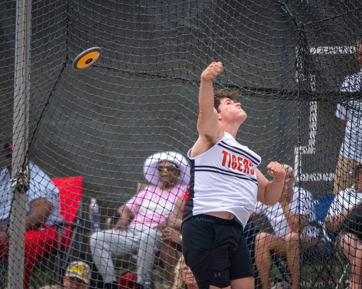 Clermont Sun Sports (@clersunsports) on Twitter photo Loveland's Rez Rokicki and <a href="/wcwolvessports/">West Clermont Athletics</a>'s David Lack both won silver medals in Day 2 of the <a href="/OHSAASports/">OHSAA Sports</a> State Track and Field Meet.
Rokicki threw a mark of 180 feet, 3 inches in the discus, and Lack set a new personal-best with a height of 6 feet, 9 inches in the high jump. Loveland's Rez Rokicki and <a href="/wcwolvessports/">West Clermont Athletics</a>'s David Lack both won silver medals in Day 2 of the <a href="/OHSAASports/">OHSAA Sports</a> State Track and Field Meet.
Rokicki threw a mark of 180 feet, 3 inches in the discus, and Lack set a new personal-best with a height of 6 feet, 9 inches in the high jump.