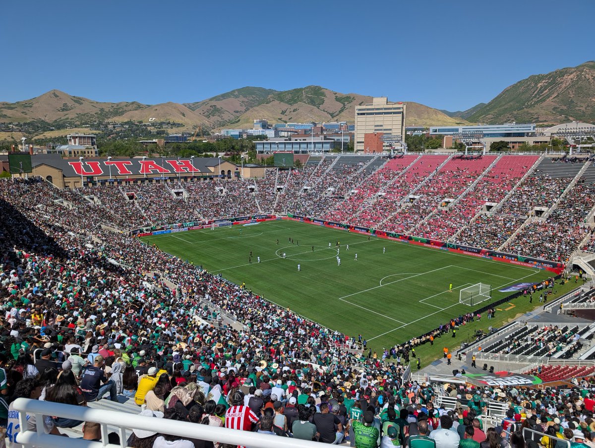 Final score: 4-2 Switzerland. 

The Swiss emerge victorious over Mexico in our MexTour 2025 match. Thank you to all who came out and enjoyed this exciting match with us! 😄

Next up at RES: Monster Jam World Finals from July 3-5! Grab your tickets today.

shorturl.at/YQmcZ
