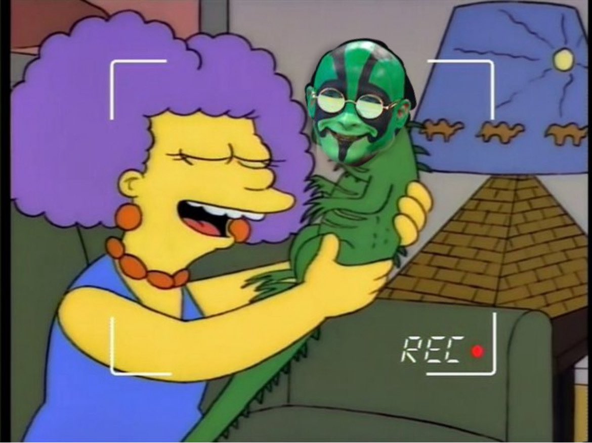 Wrestling fans right now.

#WorldsCollide