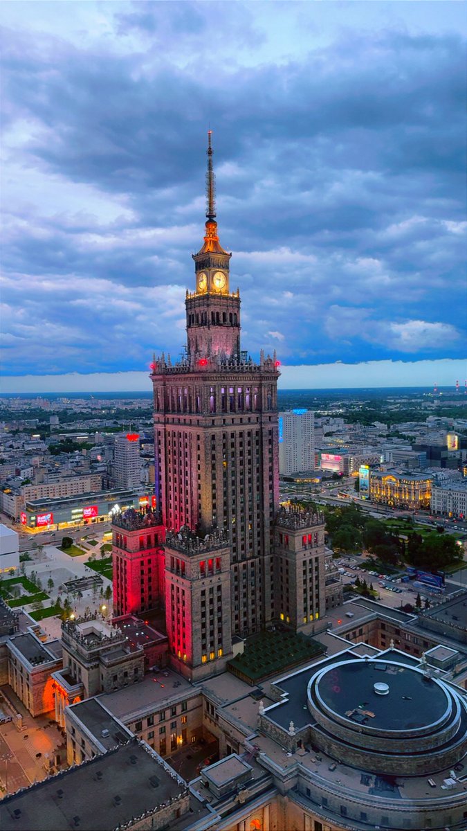 DrIbrahim_IJ's tweet photo. #وارسو #Warsaw عاصمة بولندا فيها الكثير من التاريخ والحضارة.. تستحق الزيارة 👌🏻 https://t.co/AFaA9EXYhh