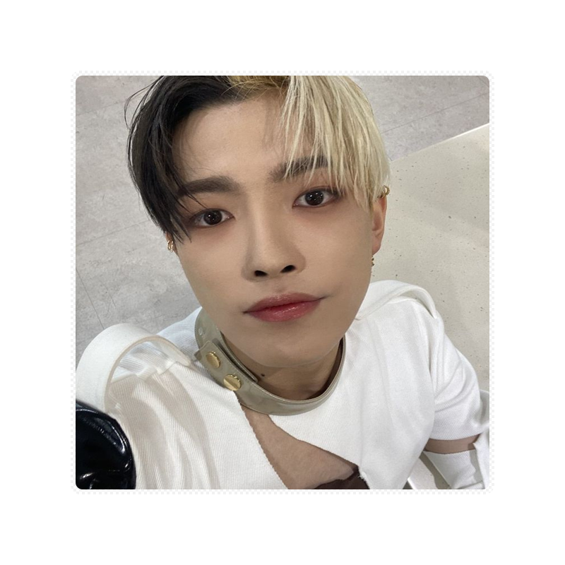 ⠀   𝑰𝑵𝑺𝑻𝑨𝑮𝑹𝑨𝑴  @ YEIVHNS         ❪ 25.06.07 ❫
      ready to party, oh we got a new hair color too