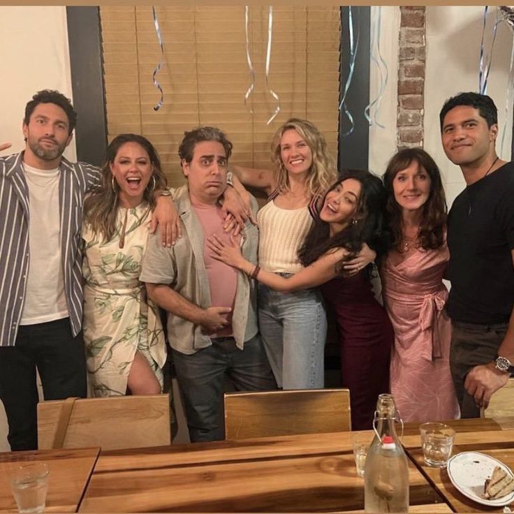 shannon_hausen's tweet photo. Family on and off screen They #SpreadTheAloha loved their jobs and Hawaii worked hard were so dedicated and hardworking.This amazing group of people our OHANA cares about us and did so much for the people of Hawaii @Skydance #SaveNCISHawaii #NCISHawaii❤️ is so worth saving https://t.co/ubqZjKJZQH