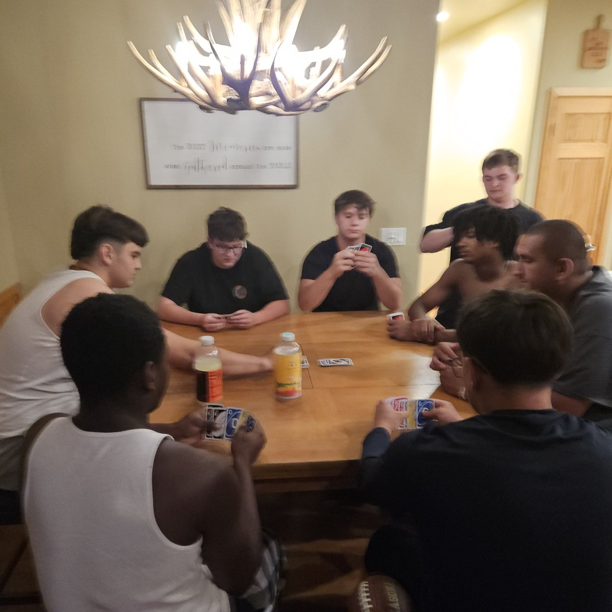 PBHS_FB's tweet image. '25 Senior Camp is a wrap. Love the game of football, but more important is the lifelong bonds these boys build with each other. The mission has been set and accepted.