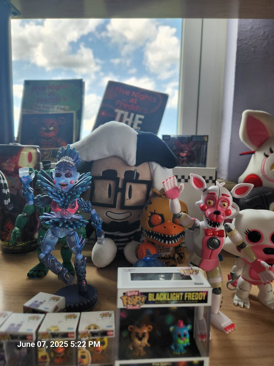 _Nightmare_83's tweet photo. @TheChalkeaters Professor on the fnaf shelf- what will he do?? https://t.co/P1REUtRrQ2