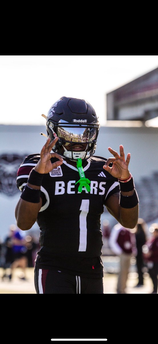 JakePlummer1st's tweet image. After a great camp session I am blessed to receive an offer from Missouri State University! @Ry_Beard @MoStateFootball @ScottPingel10 @B_Dimovitz @coach_kboyer @Coachdesmondr @coachnellyy @AllenTrieu @JPRockMO @RivalsFriedman