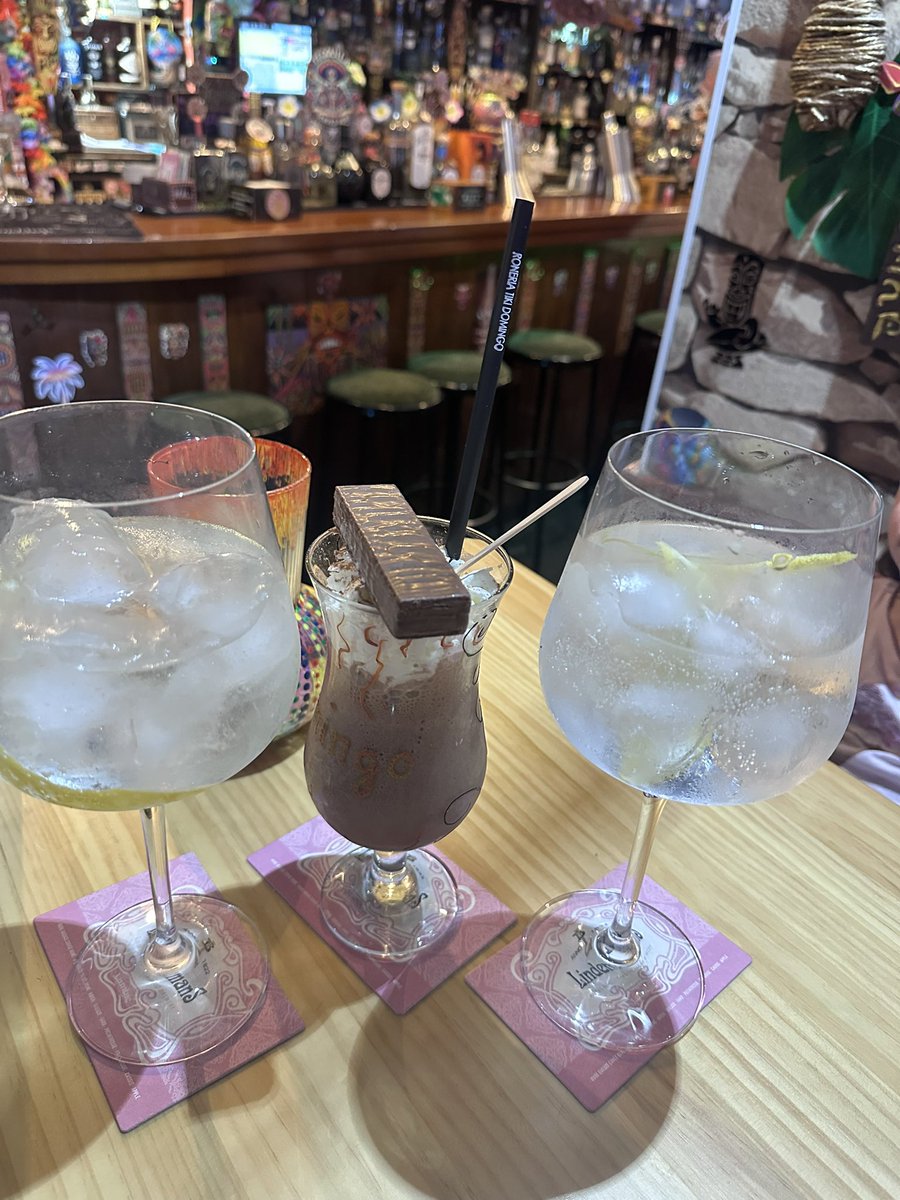 Que dice la peque que tenemos que parar en su sitio favorito…. Bueno haremos un esfuerzo los papás 😁
<a href="/bardomingo/">Domingo Bernardo</a>