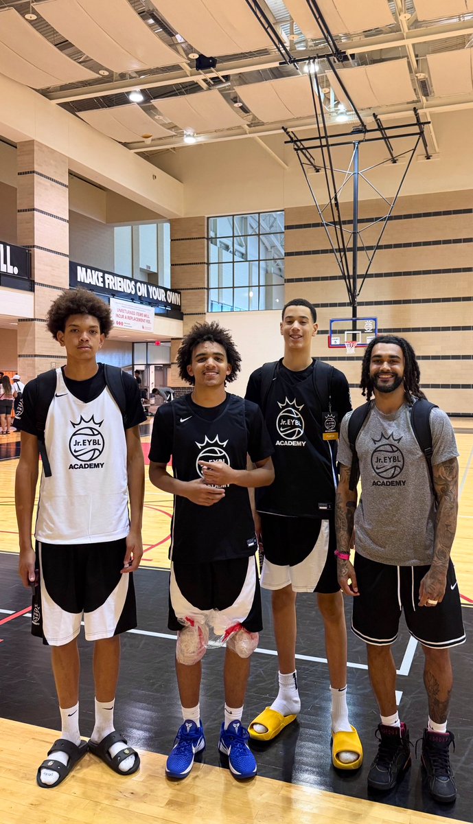 Blessed to be apart of the 1st ever Jr. Nike eybl Academy! Our Oklahoma guys showed out, and I appreciate all the knowledge/experience shared from some of these legends as well!